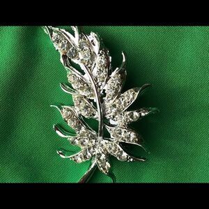 Vintage 50’s Silver tone/crystal leaf wedding pin
